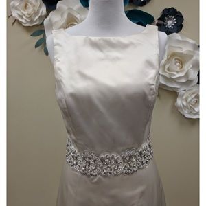 Amsale Wedding Gown with Beaded Attached Belt Size 8 Bridal NWT $4,300 retail